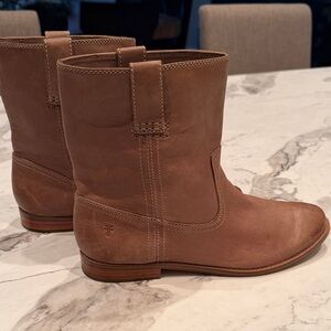 Women's Frye Brown Leather Low-rise Boots (9 1/2)